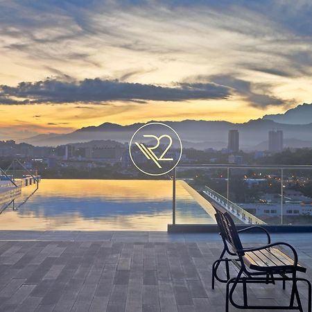 Aru Suites Homestay Wifi,Carpark,24H Check In,Water Filter By R2 Residence コタキナバル エクステリア 写真